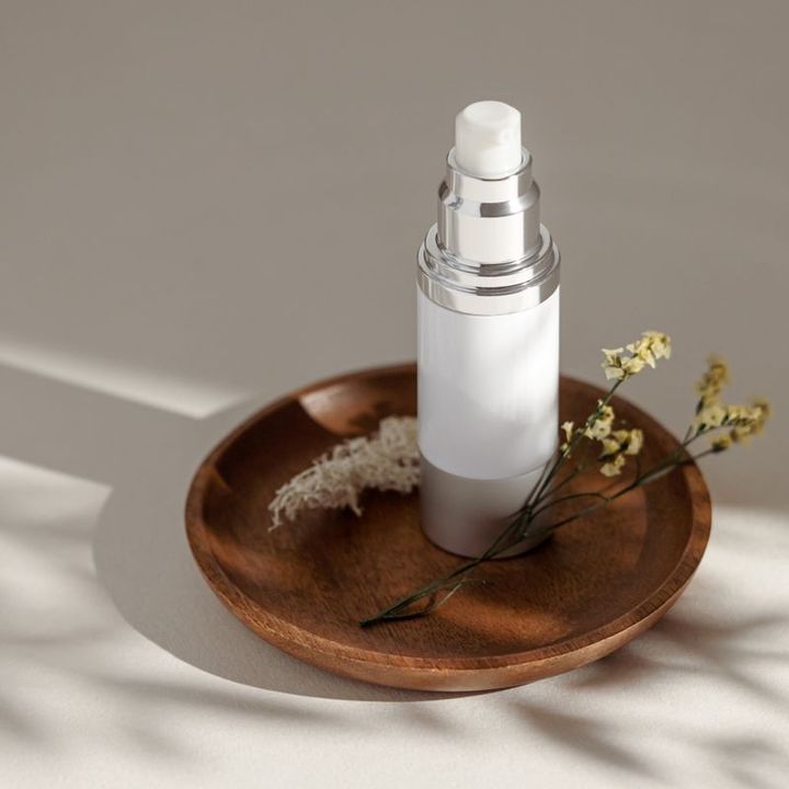 Silk Musk Body Serum: Scented, non-greasy Β· 30ml (stock photo)